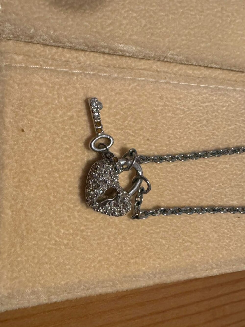 Beautiful 8" Swarovski Heart and Key Necklace